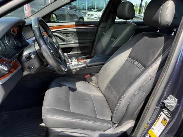 Used 2014  BMW 528i xDrive image 13