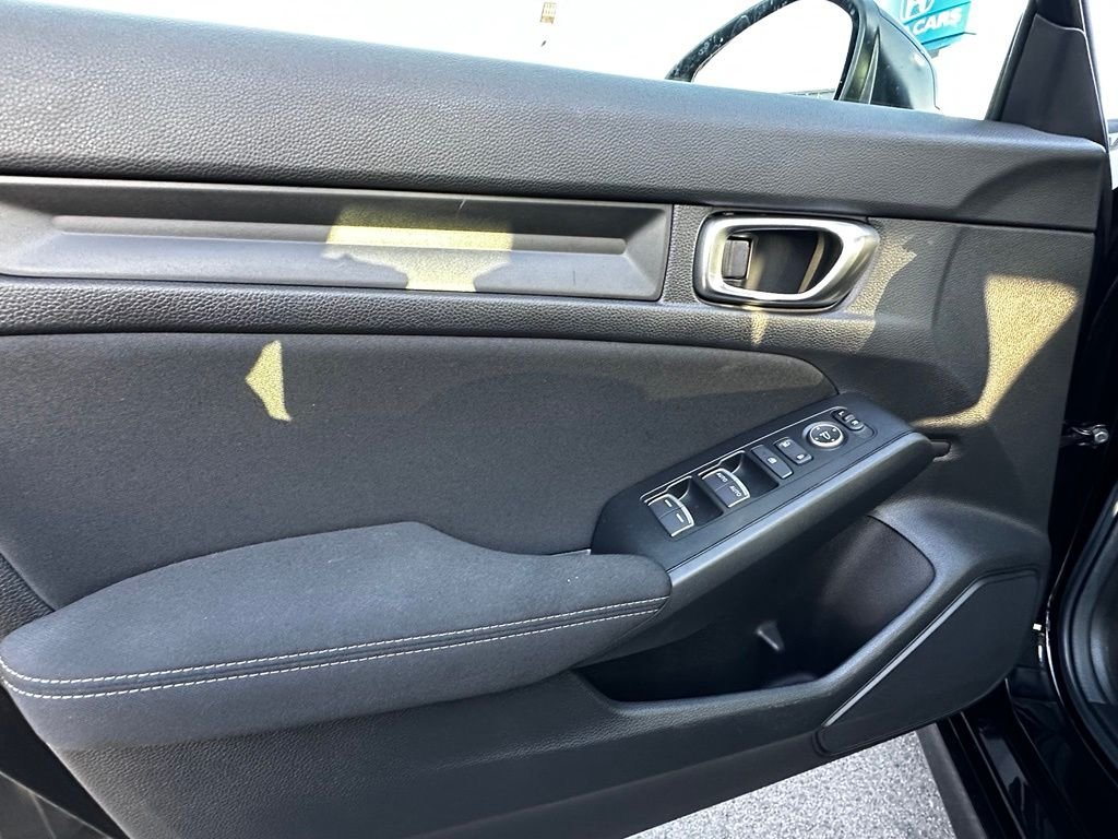 Used 2024  Honda LX image 24