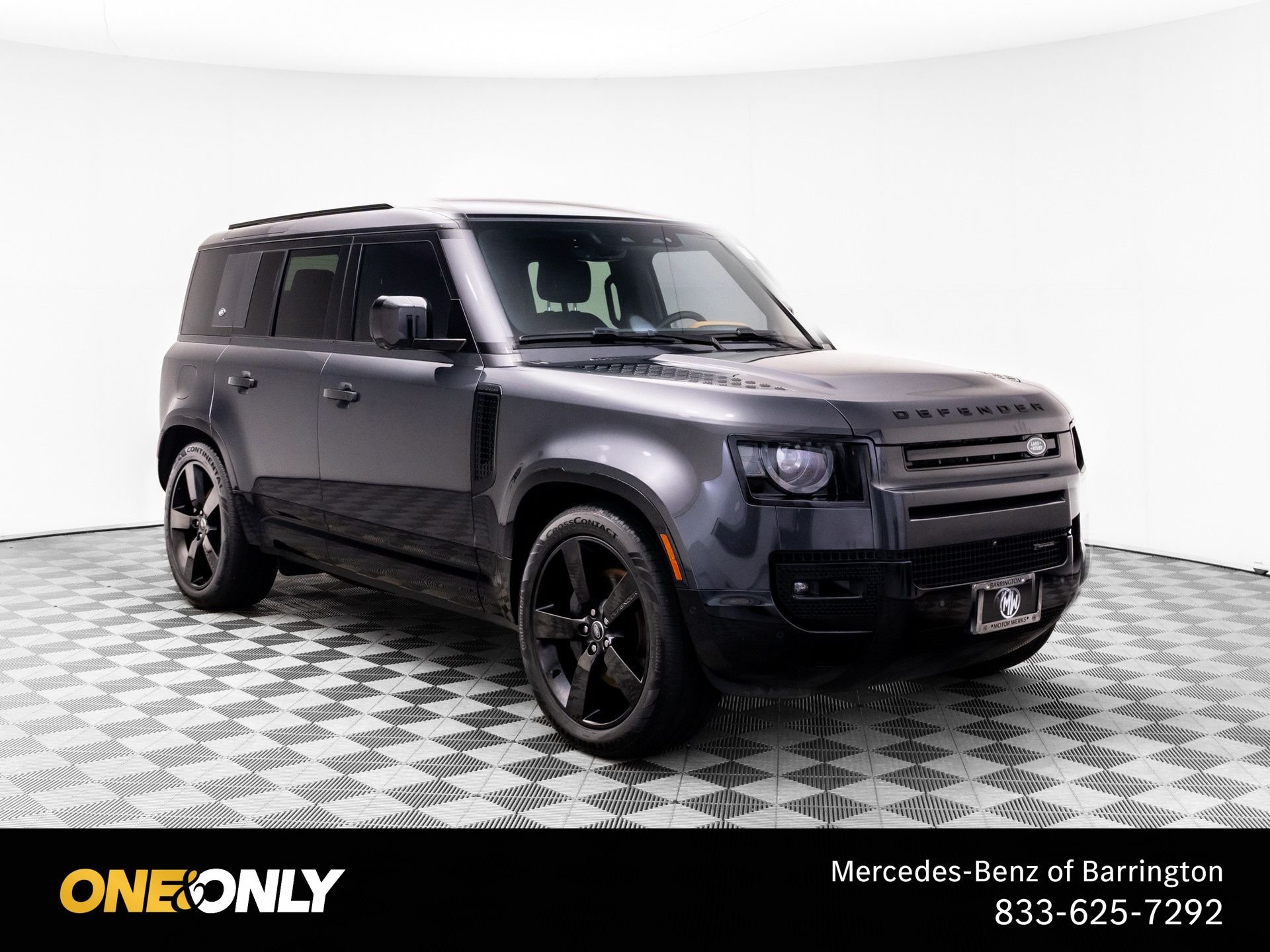 Used 2023 Gray Land Rover X-Dynamic SE image 7