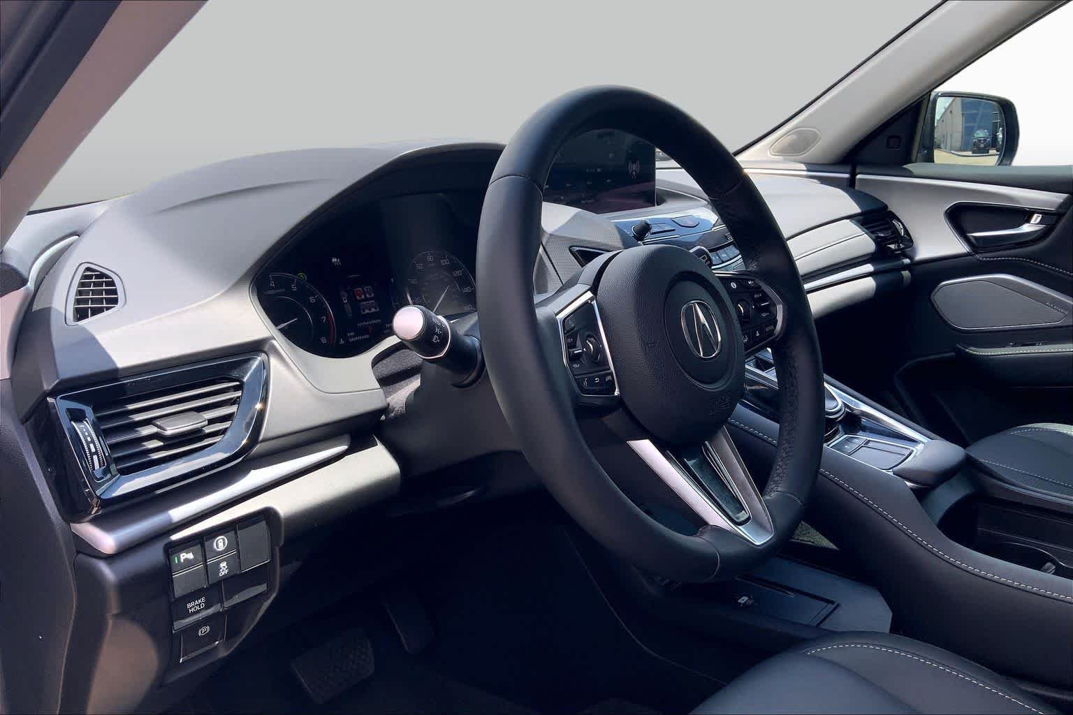 Used 2023 Liquid Carbon Metallic Acura w/Technology Package image 17