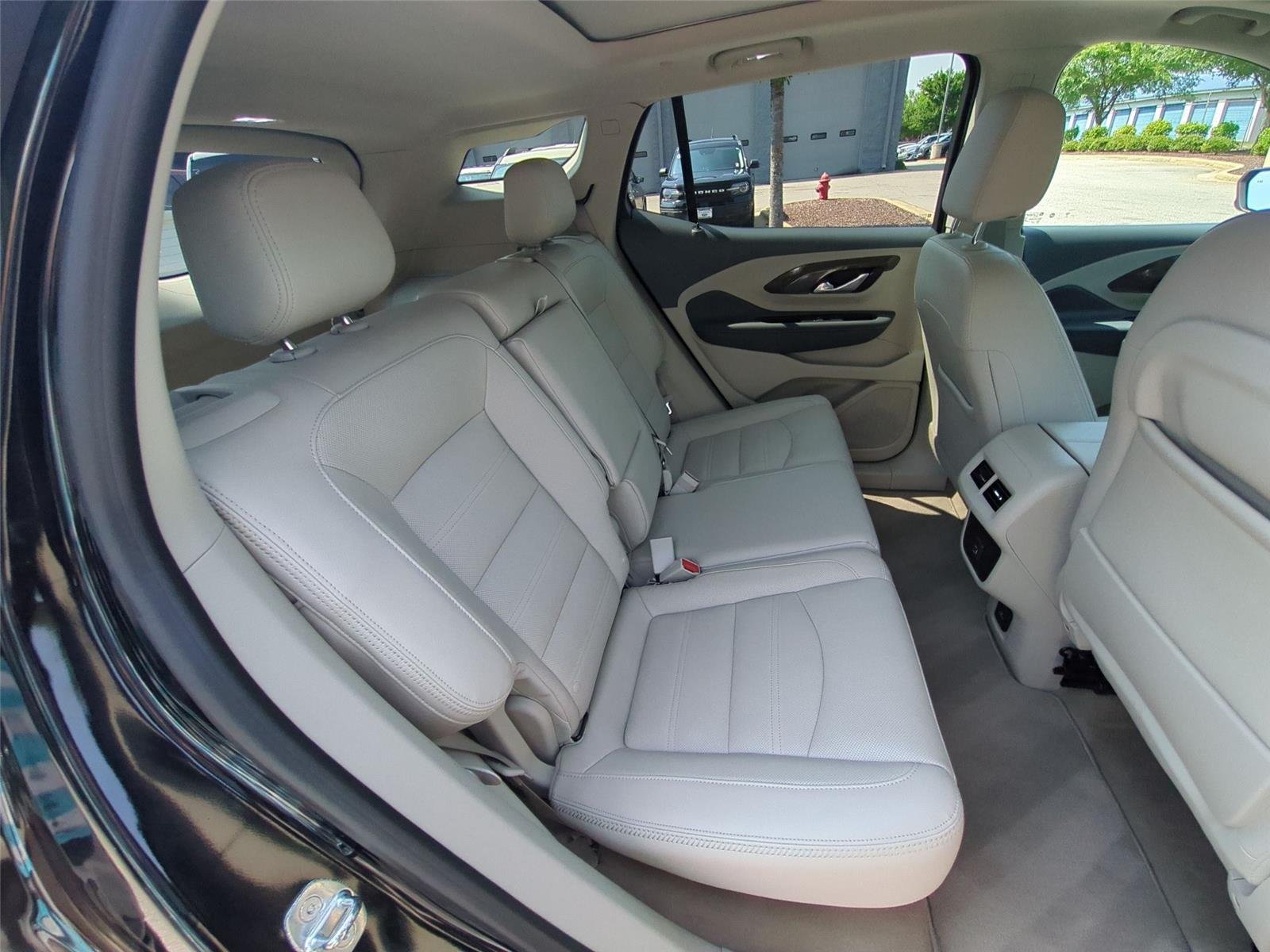 Used 2022 Ebony Twilight Metallic GMC Denali image 37