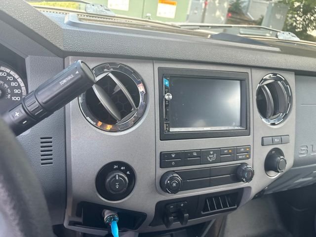 Used 2016 Silver Ford XLT image 5