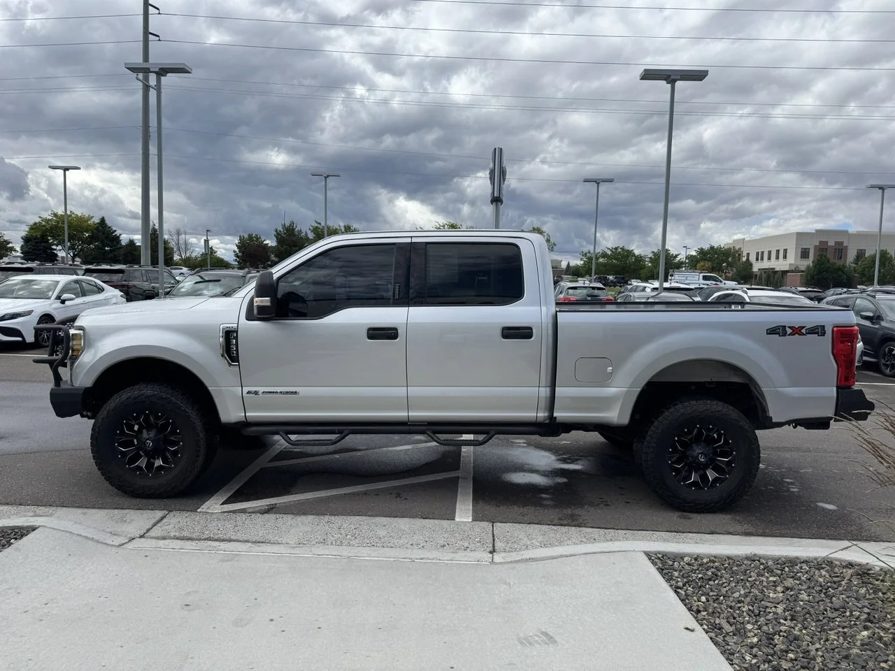 Used 2019 Ingot Silver Ford XLT image 4