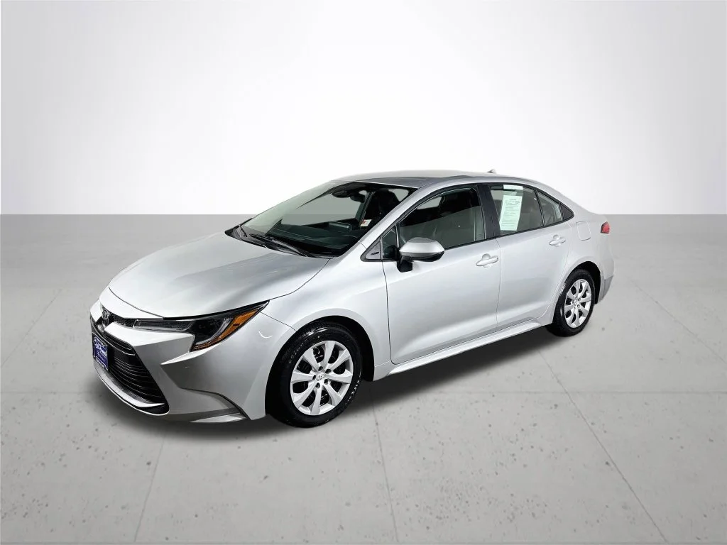 Used 2025 Silver Toyota LE image 2