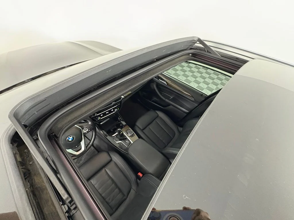 Used 2019 Black BMW xDrive30i image 6