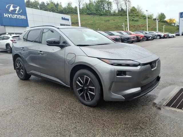 2026 Subaru Solterra Premium's photo