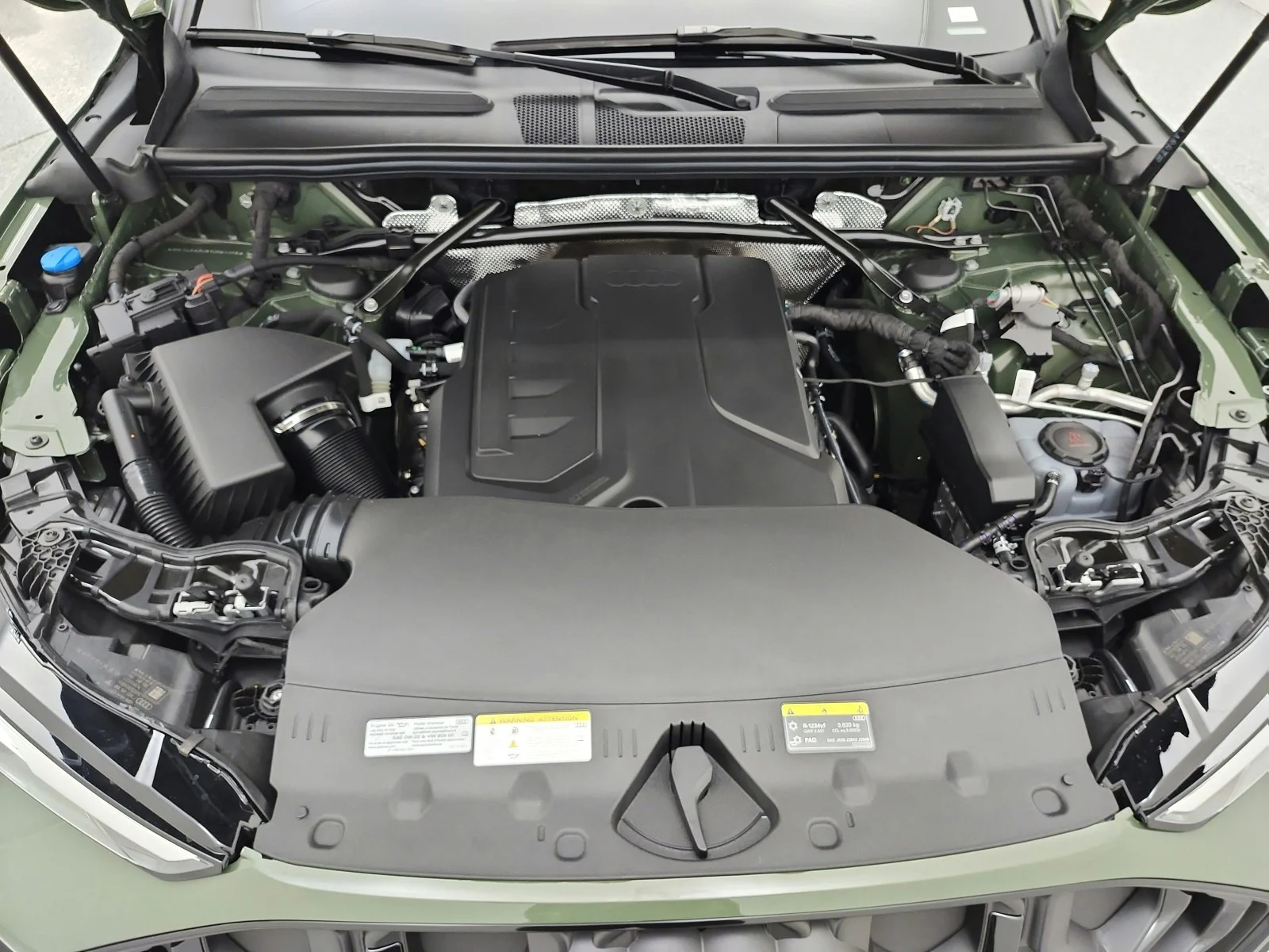 New 2026 District Green Metallic Audi Premium 2.0 TFSI quattro image 12