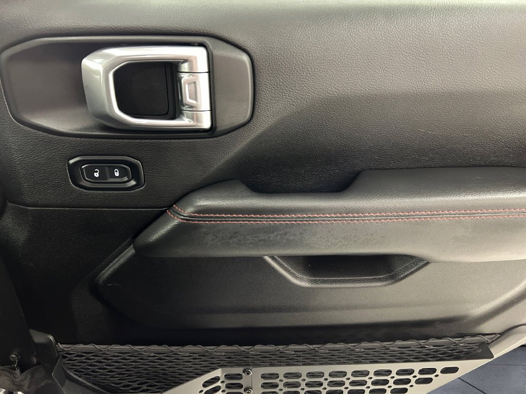 Used 2022 Gray Jeep Rubicon image 15
