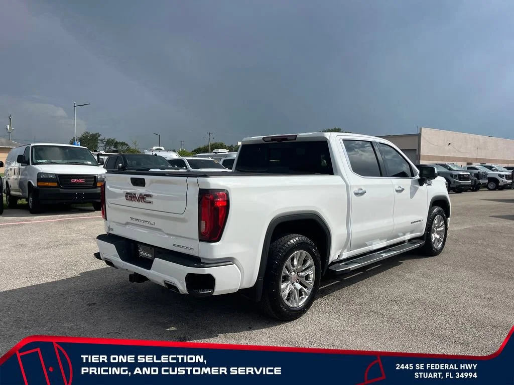 Used 2024 Summit White GMC Denali image 7