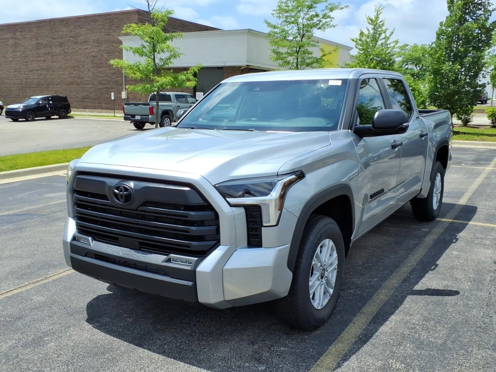 New 2026 Celestial Silver Metallic (1j9) Toyota SR5 CREWMAX image 3