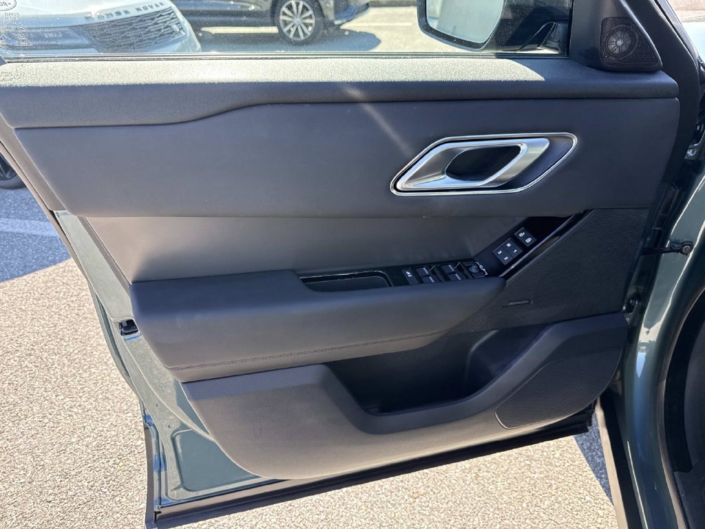 Certified Used 2026 Green Land Rover S image 19