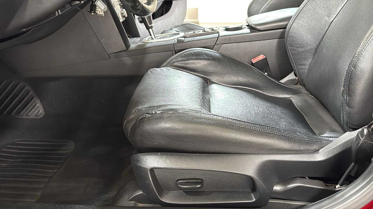 Used 2009 Red Pontiac GT image 14
