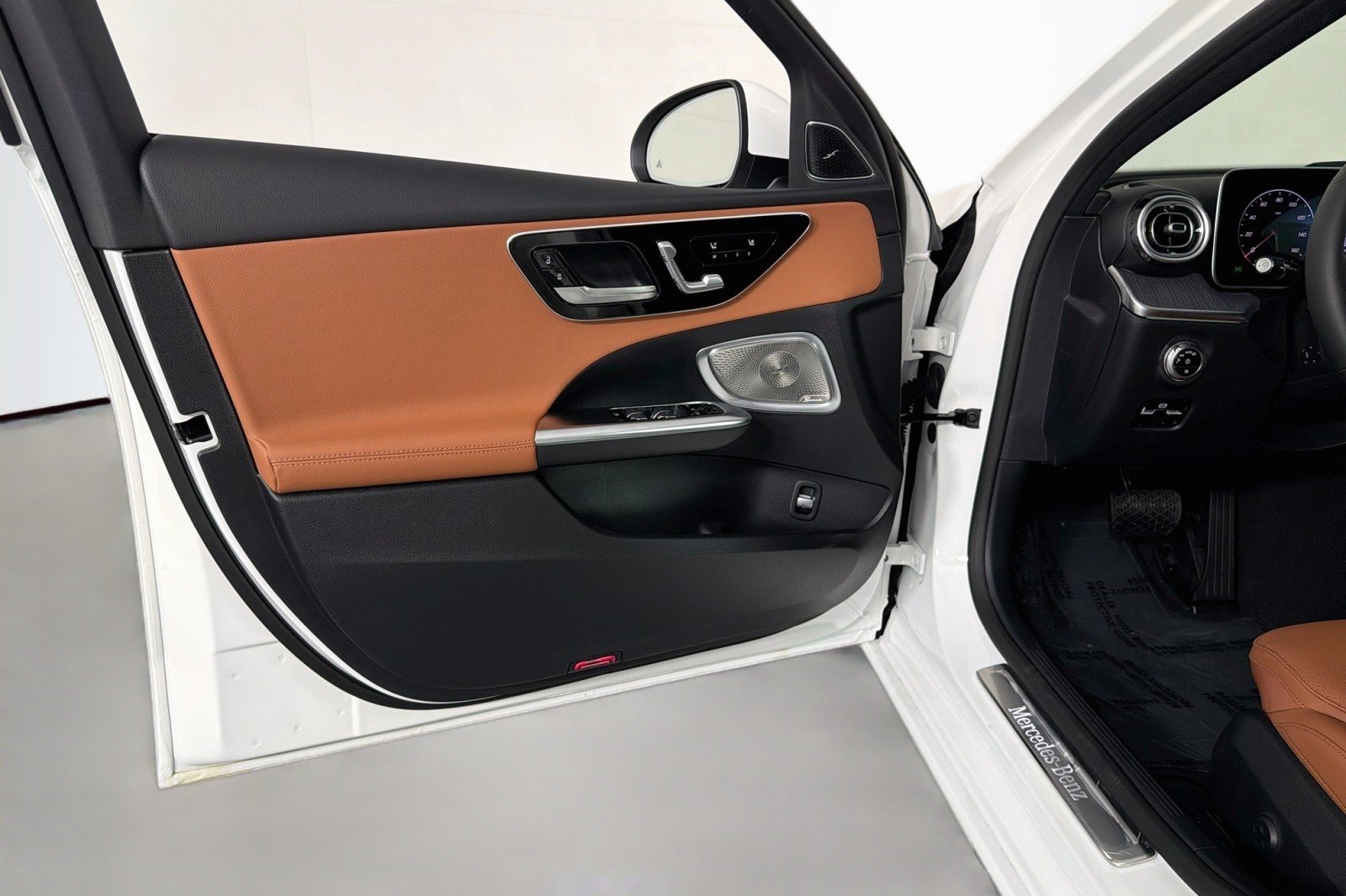 New 2026 Polar White Mercedes-Benz C 300 Sedan image 20