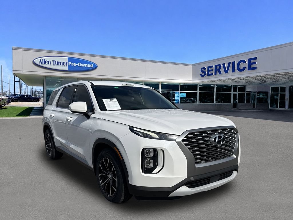 Used 2020 Hyper White Hyundai SE image 2