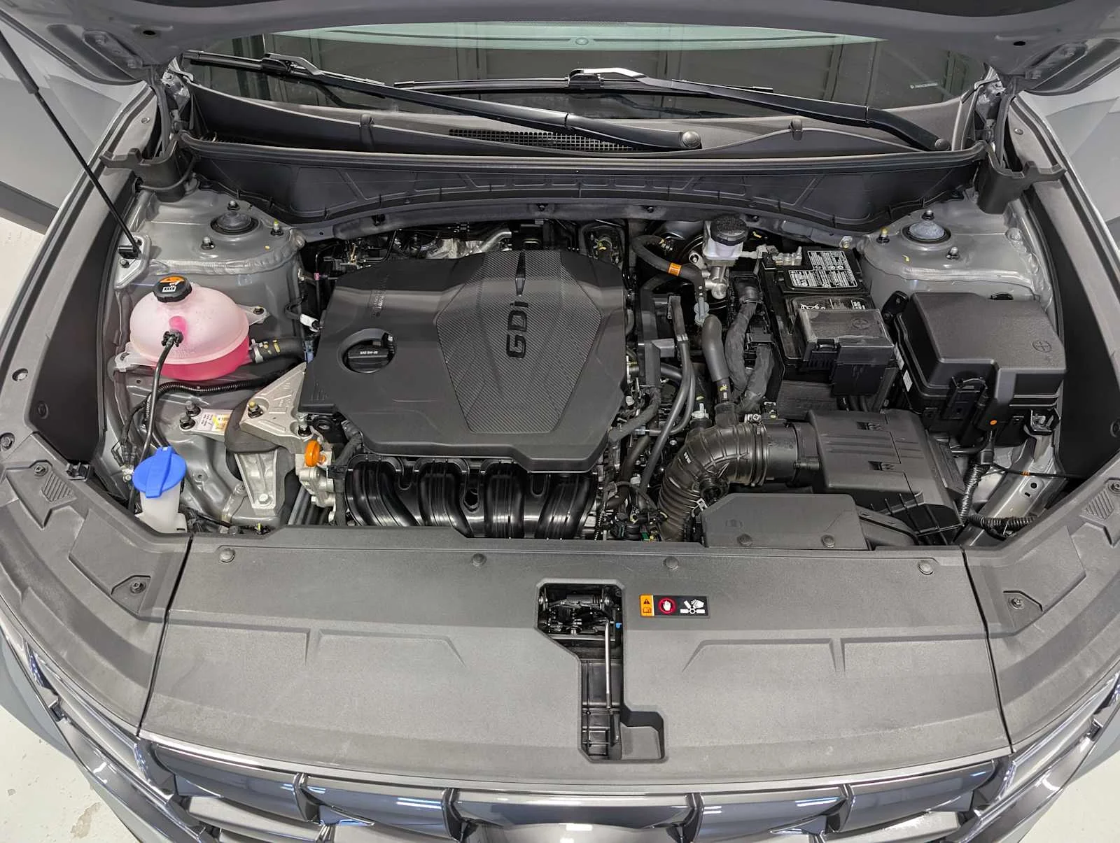 Used 2024 Hampton Gray Hyundai SE image 14