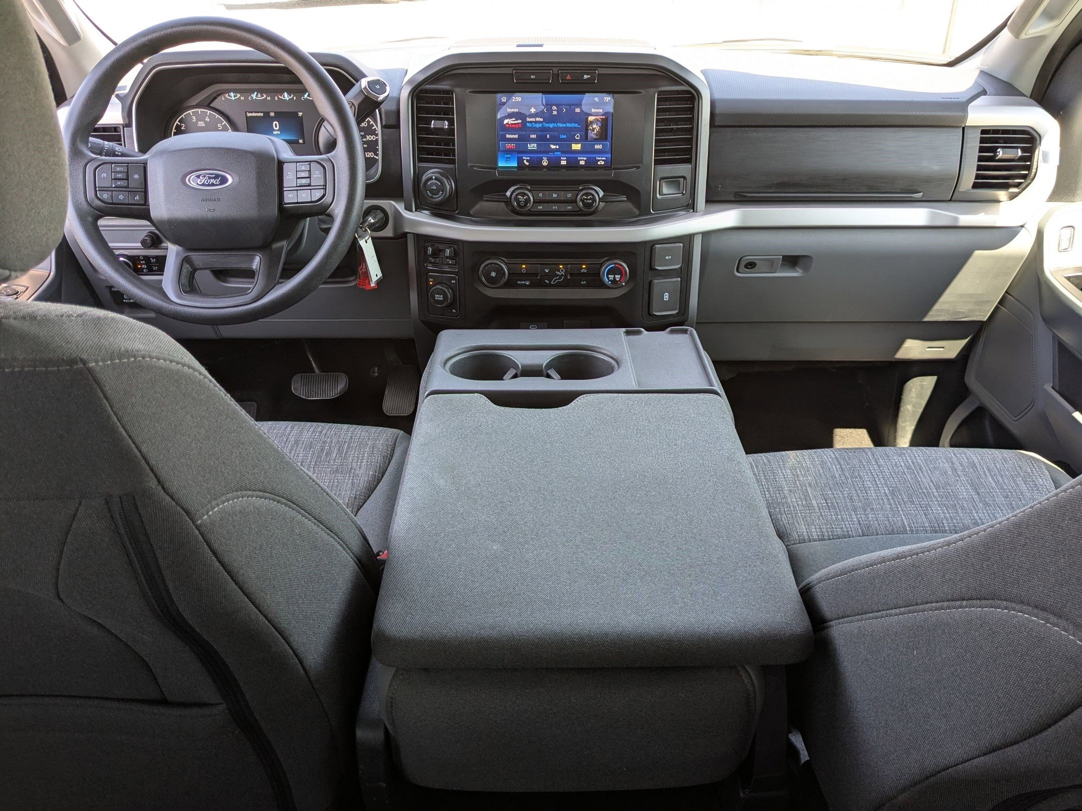 Used 2023 Oxford White Ford XLT image 31
