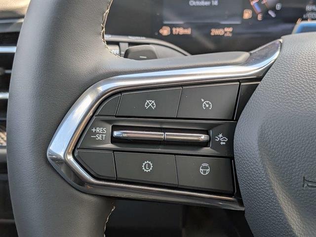 2027 Chevrolet Traverse Z71 - Photo 23