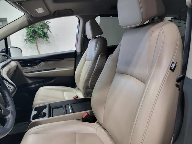 Used 2022 Red Honda Touring image 12