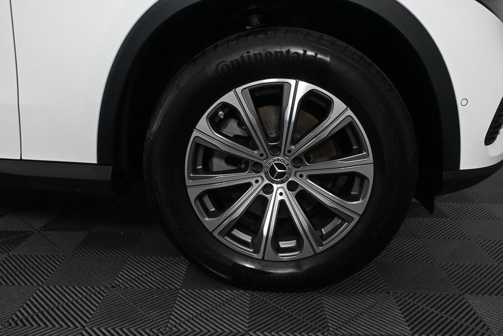 Certified Used 2023 White Mercedes-Benz GLC 300 image 36