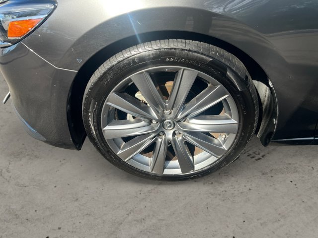 Used 2018 Machine Gray Mazda Grand Touring image 9