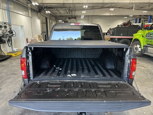 Used 2016 Magnetic Ford XLT image 23