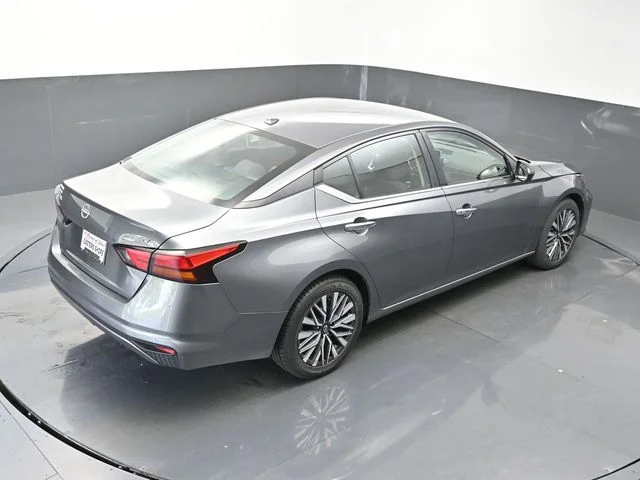 Used 2024 Gray Nissan 2.5 SV image 42