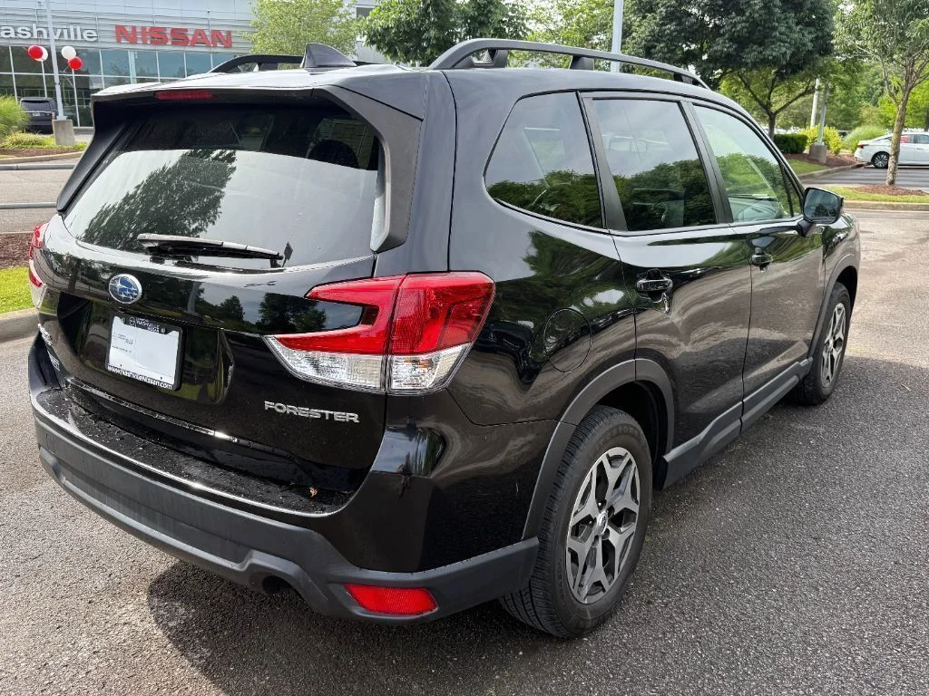 Used 2023 Black Subaru Premium image 6