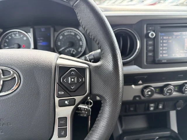Used 2019 Red Toyota SR5 image 28