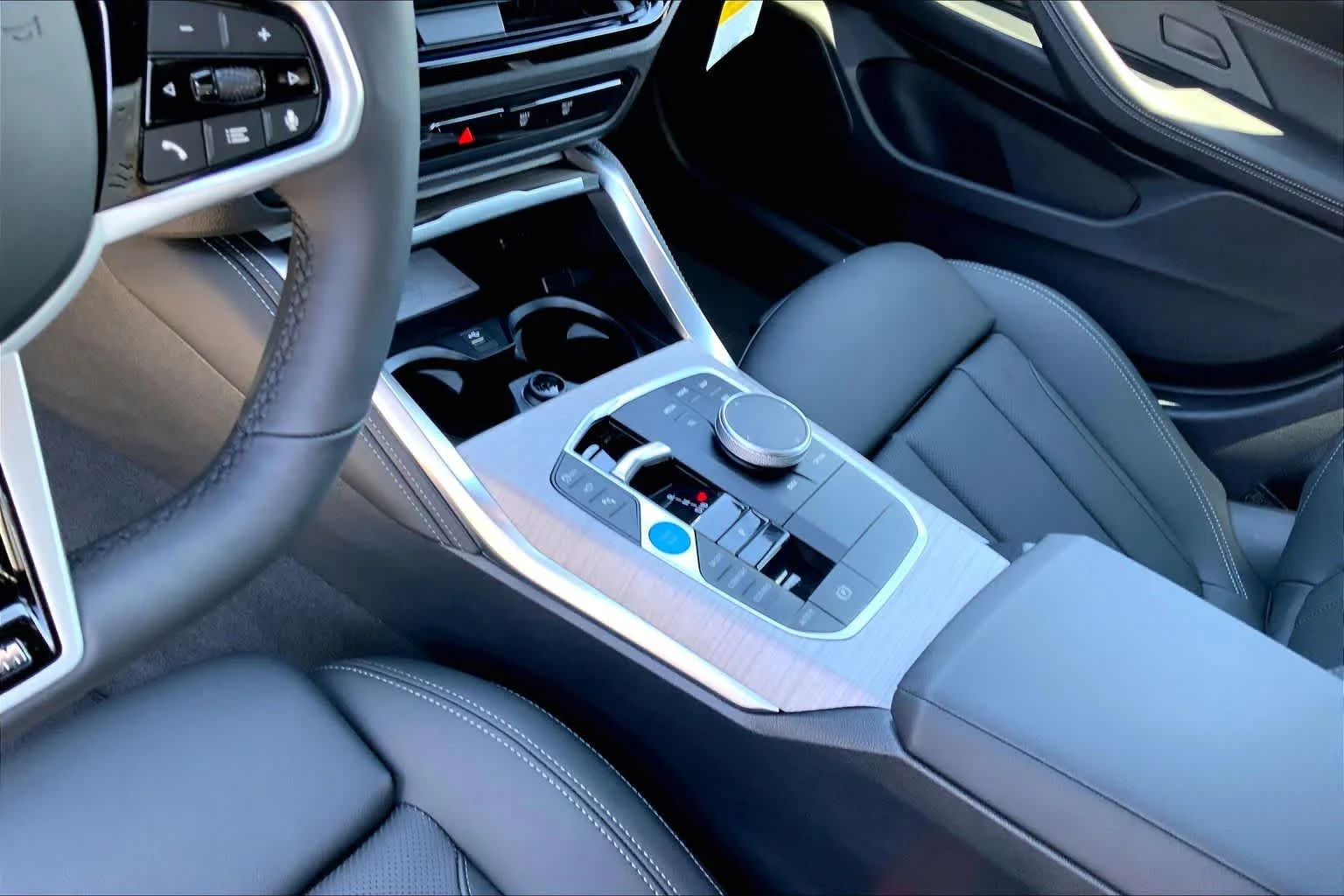 New 2026 Alpine White BMW xDrive40 image 7