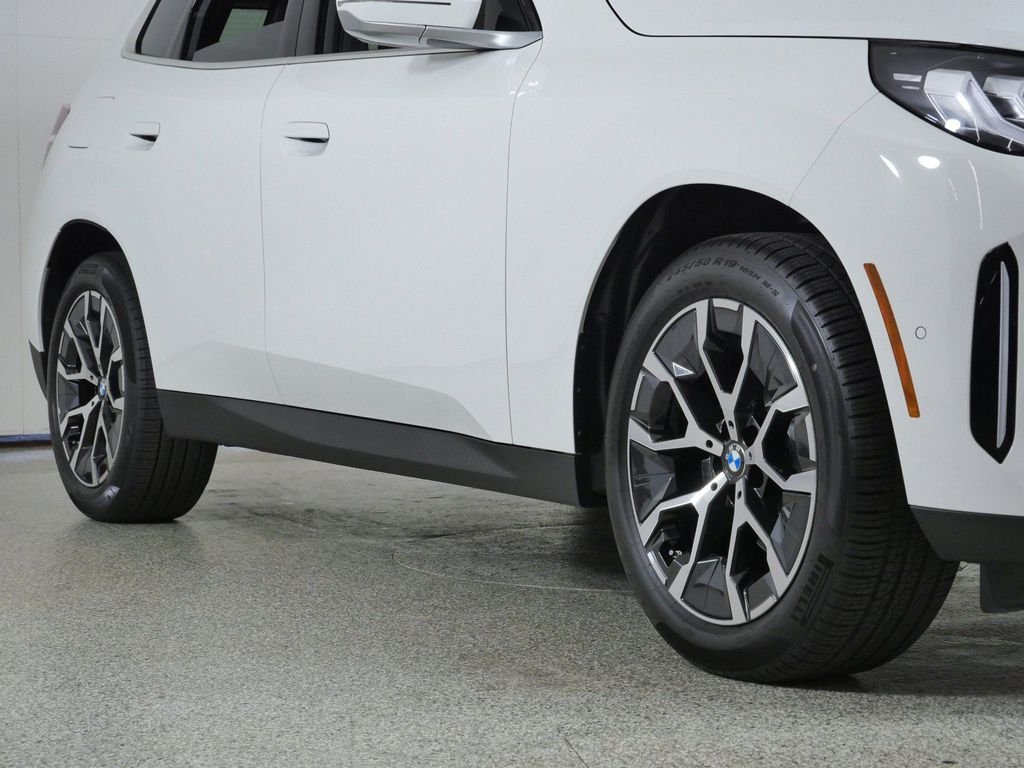 New 2026 Alpine White BMW 30 xDrive image 6