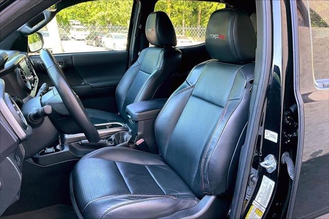 Certified Used 2020 MIDNIGHT BLACK METALLIC Toyota  image 8