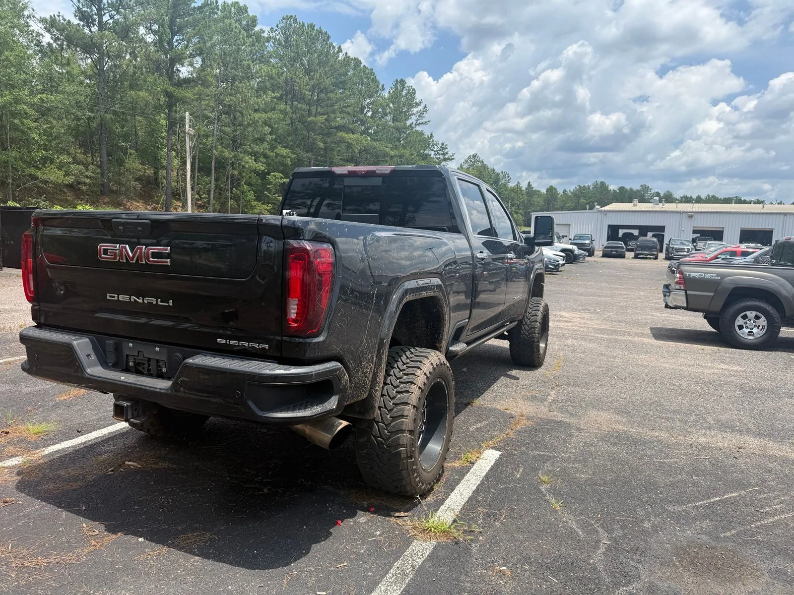 Used 2023 Black GMC Denali image 6