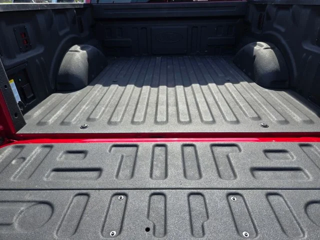 Used 2025 Red Ford XLT image 16