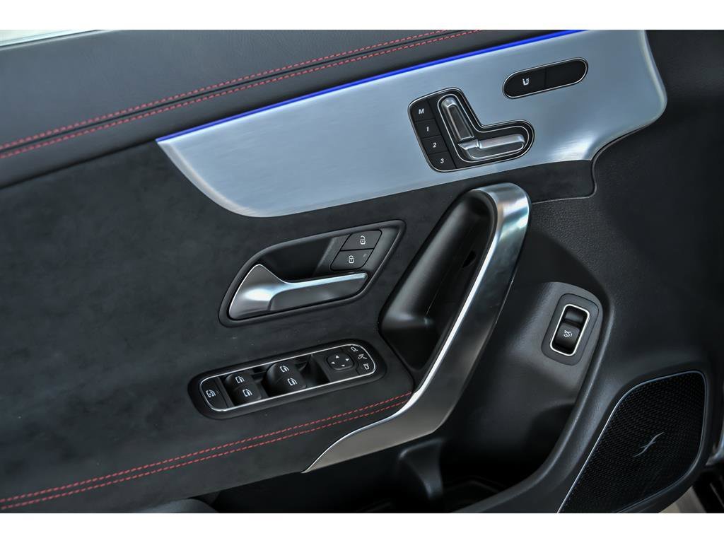 2025 Mercedes-Benz CLA CLA 250 - Photo 35