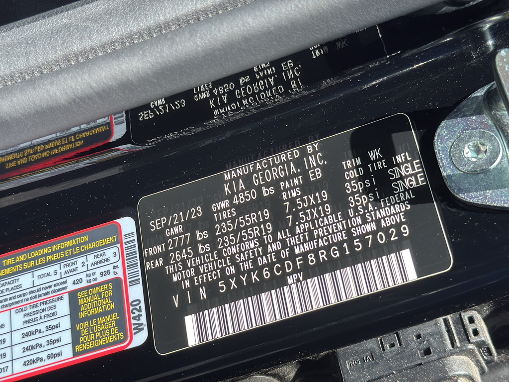 Used 2024 Black Kia X-Line image 19