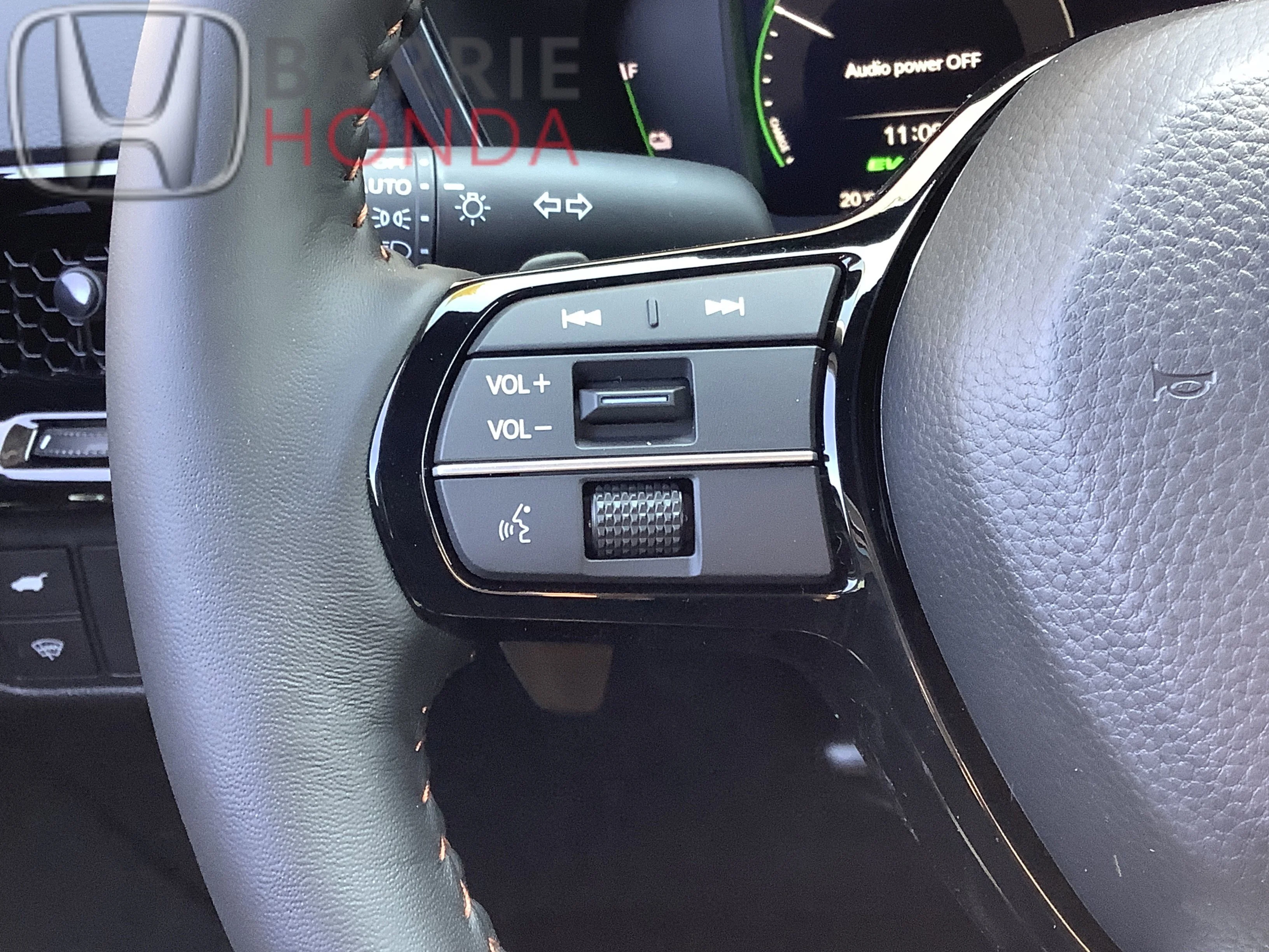 New 2026 Urban Gray Pearl Honda Touring image 11