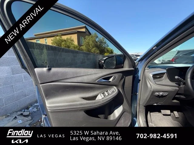 Used 2024 Blue Buick Preferred image 9