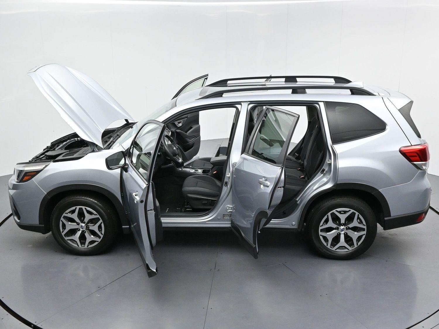 Used 2020 Ice Silver Metallic Subaru Premium image 38