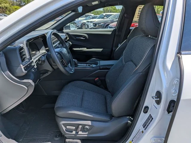 Used 2023 White Toyota XLE image 15