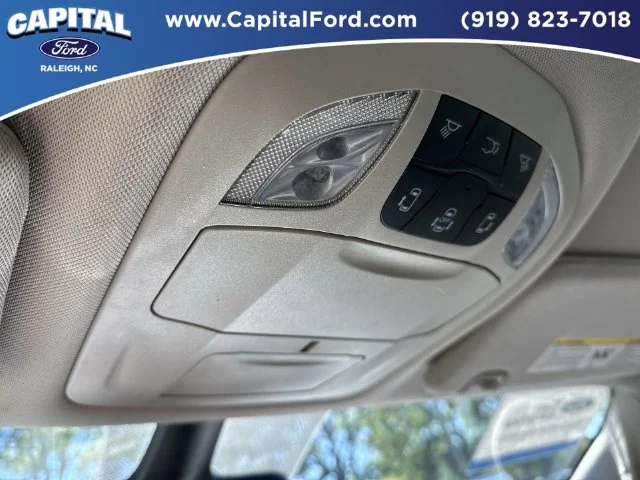 Used 2023 Black Chrysler Touring L image 32