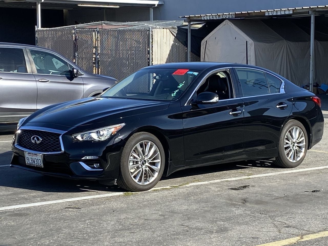 Certified Used 2024 Black Obsidian INFINITI LUXE image 2