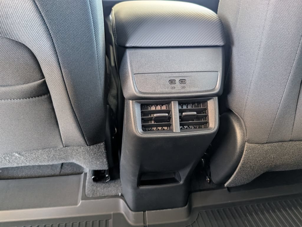 2027 Chevrolet Equinox LT - Photo 6