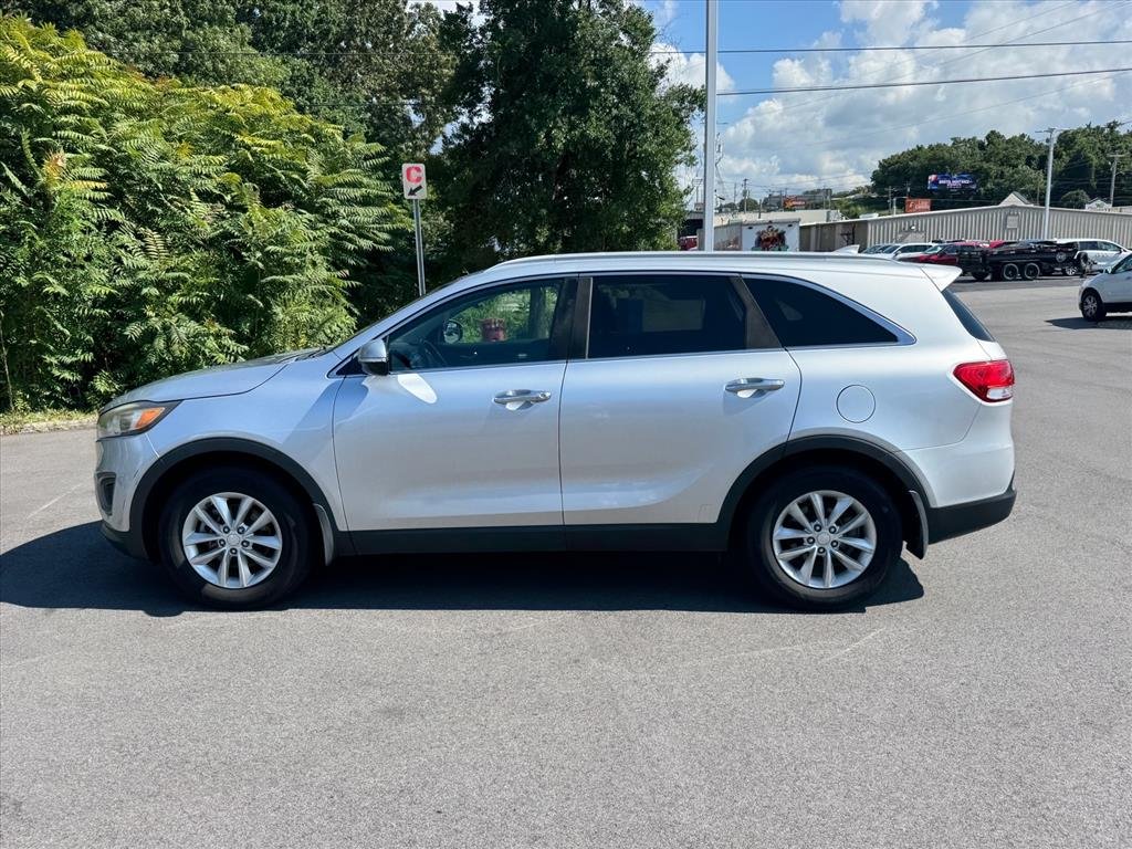 Used 2016 Kia Sorento LX with VIN 5XYPG4A39GG080008 for sale in Johnson City, TN