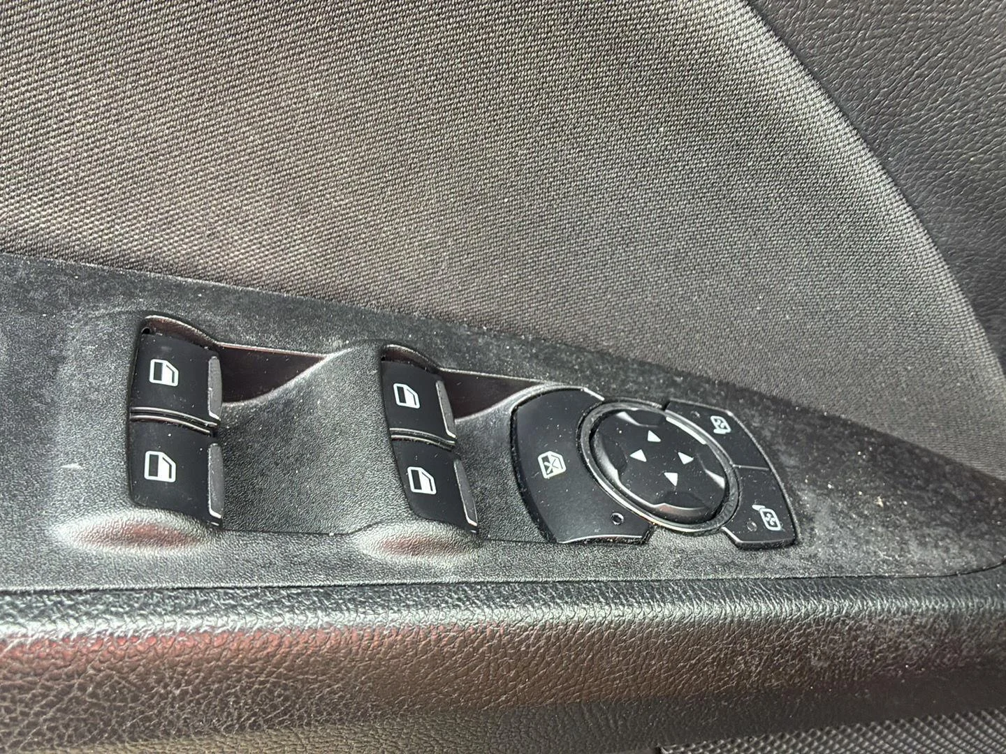 Used 2020 Magnetic Ford SE image 11