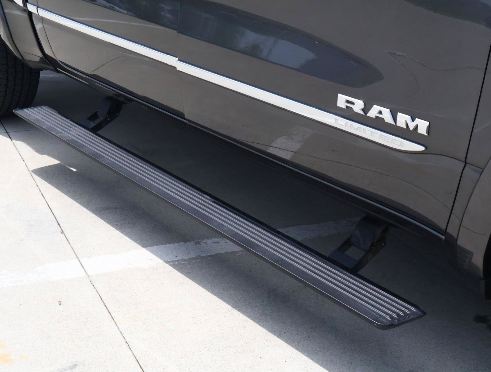 Used 2020 Granite Crystal Metallic Clearcoat Ram Limited image 8