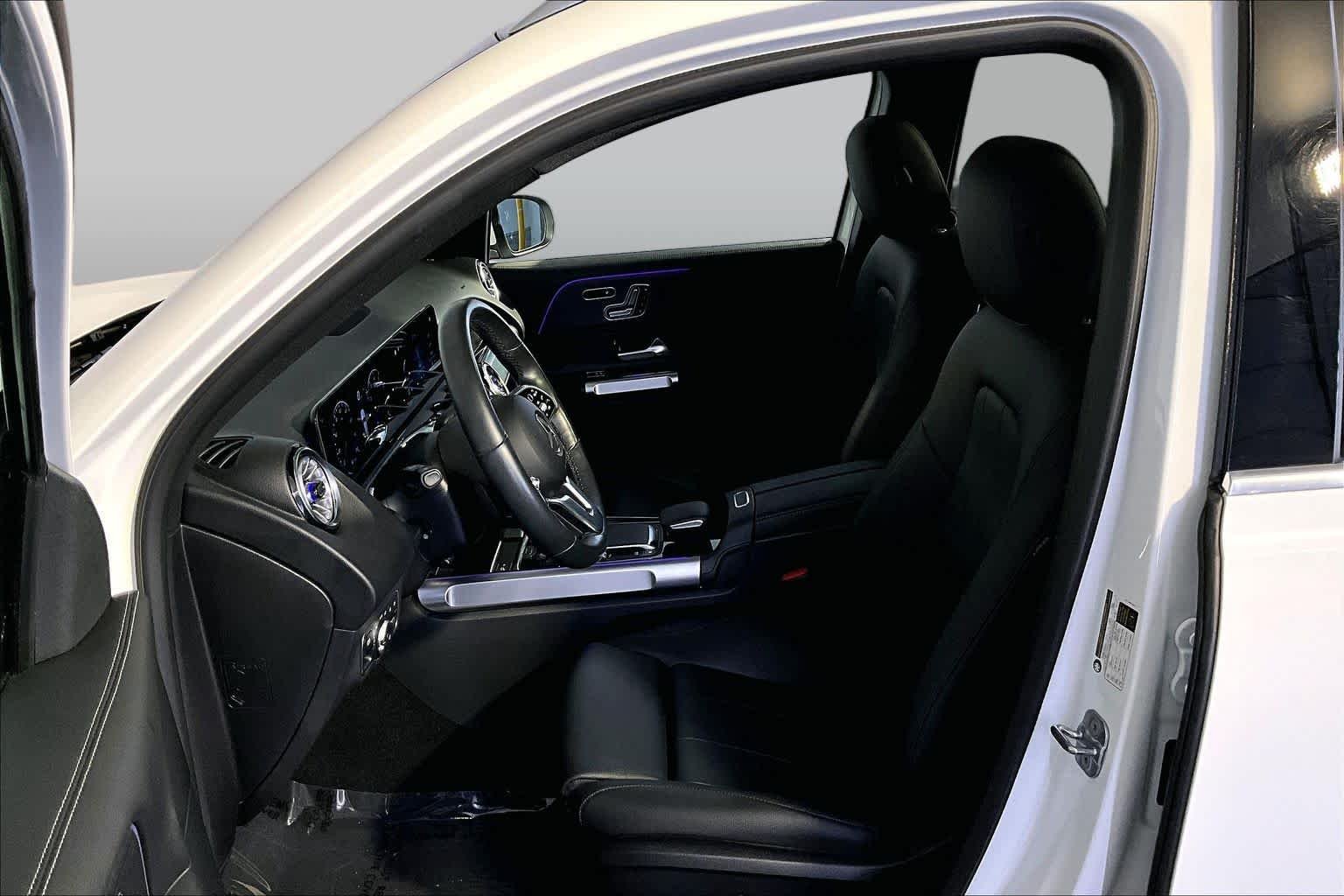 Certified Used 2023 Polar White Mercedes-Benz GLB 250 image 8