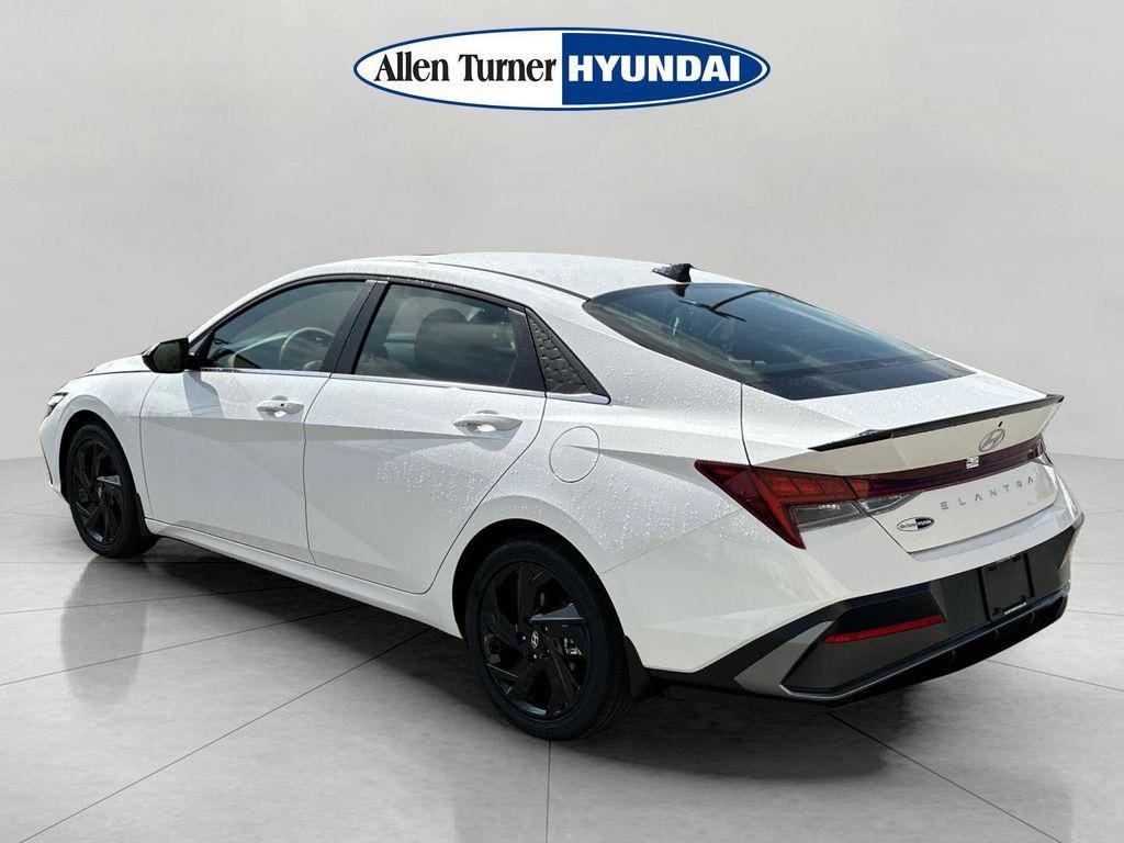 New 2026 Serenity White Hyundai SEL Sport Premium image 5