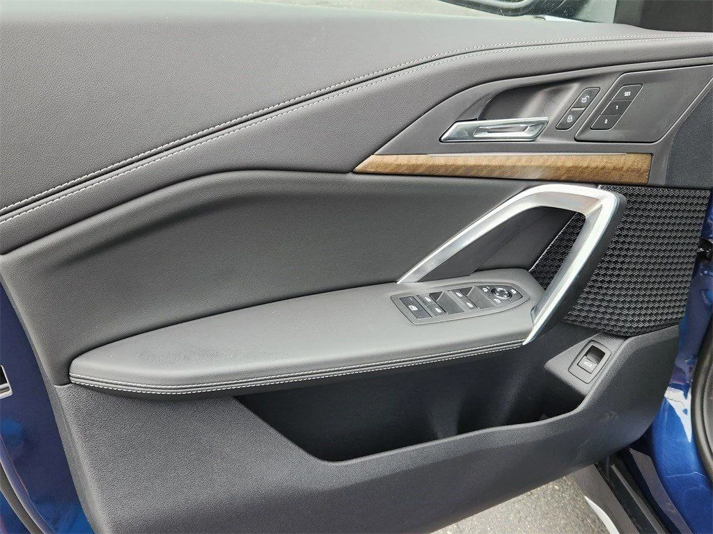 2025 BMW X1 28i - Photo 8