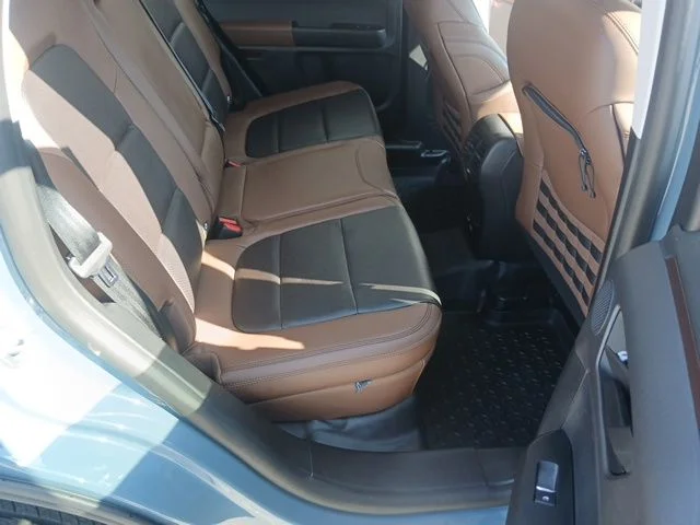 Used 2022 Blue Ford Badlands image 32