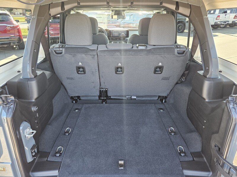 New 2026 Anvil Clear-Coat Exterior Paint Jeep SPORT S 4 DOOR 4X4 image 13